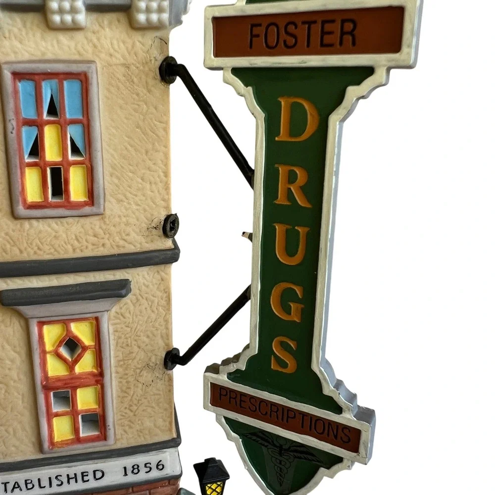 Department 56 Christmas in the City FOSTER PHARMACY 58916 Village Complete